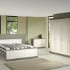 Slaapkamer met bed 160x200cm - kleerkast 230cm - commode 114cm en 2 nachtkastjes