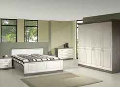 Slaapkamer met bed 180x200cm - kleerkast 230cm - commode 114cm en 2 nachtkastjes